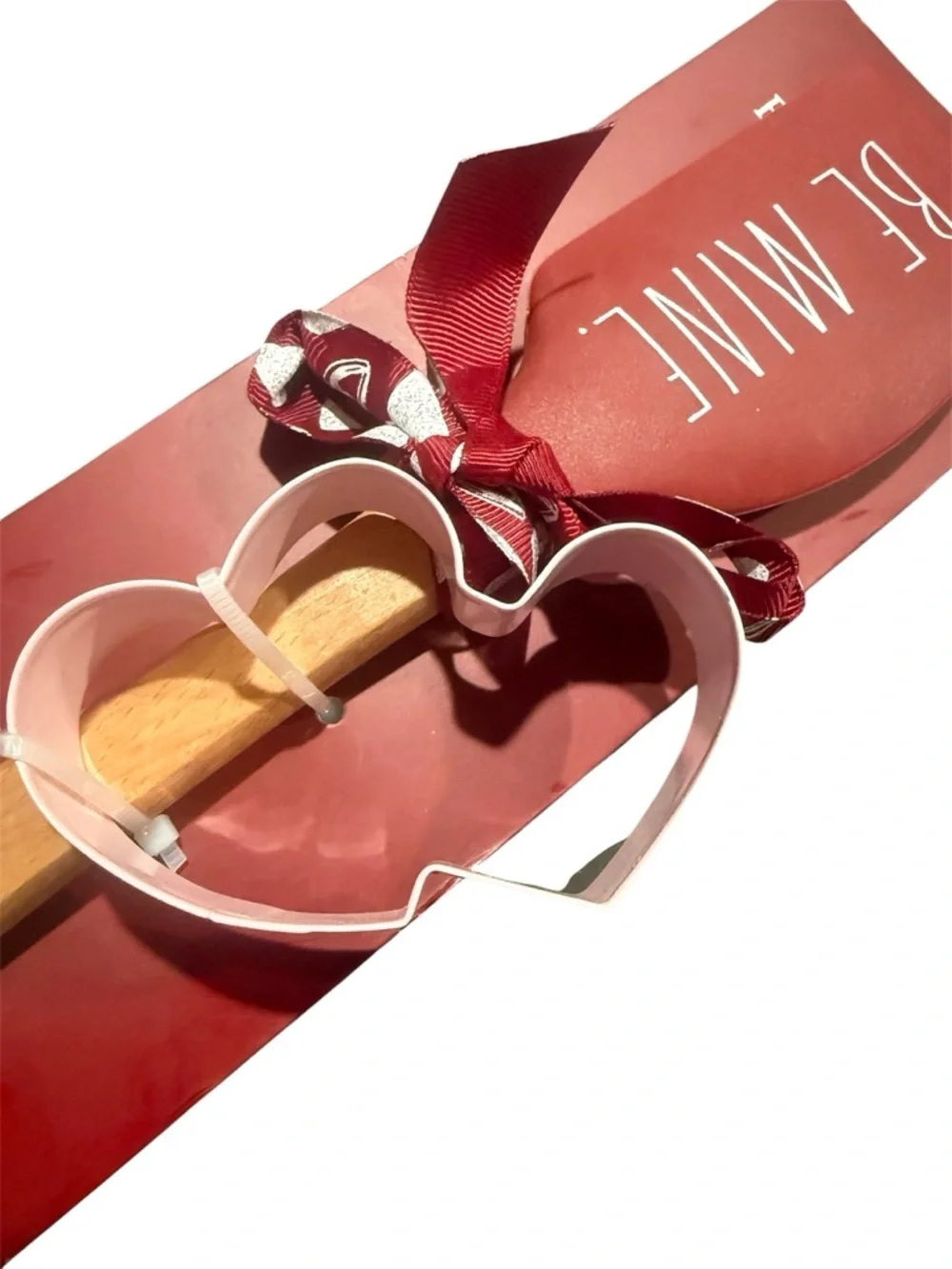 Rae Dunn Be Mine Valentine’s Rubber Spatula & Pink Heats Cookie Cutter Set NEW